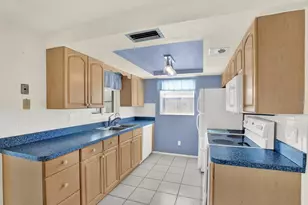 5226 Falcon Dr, Holiday, FL 34690 - Photo 10
