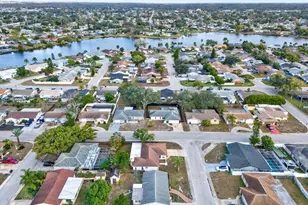 7415 Mayfield Dr, Port Richey, FL 34668 - Photo 16