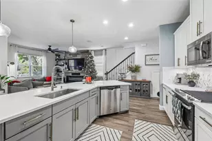 8703 Corinthian Way, New Port Richey, FL 34654 - Photo 16