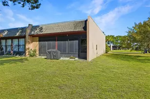 11203 Pembridge Ct, Port Richey, FL 34668 - Photo 20