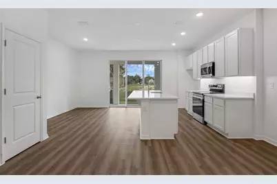 725 Maple Oak Drive, Deland, FL 32720 - Photo 6