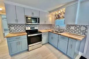 10810 Freedom Dr, Port Richey, FL 34668 - Photo 16