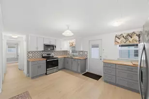 10810 Freedom Dr, Port Richey, FL 34668 - Photo 4