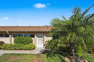 2779 Woodgate Ln, Sarasota, FL 34231 - Photo 6