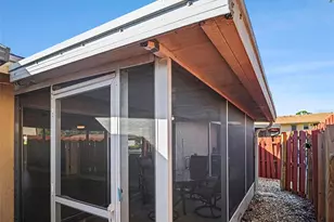 2779 Woodgate Ln, Sarasota, FL 34231 - Photo 38