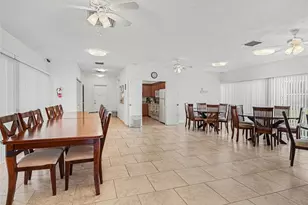 2779 Woodgate Ln, Sarasota, FL 34231 - Photo 28