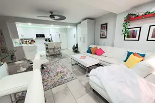 31 Island Way, Clearwater Beach, FL 33767 - Photo 2