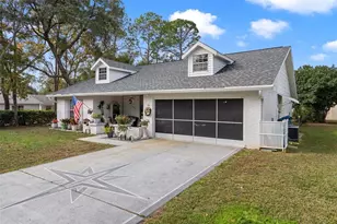 6461 Ocean Pines Ln, Spring Hill, FL 34606 - Photo 2