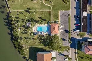 10216 Regal Dr, Largo, FL 33774 - Photo 40