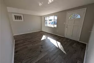 7201 Rhinebeck Dr, Port Richey, FL 34668 - Photo 10