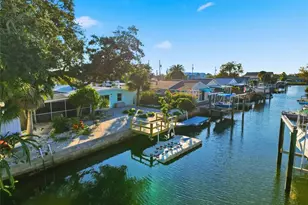 6827 Sanderling Ln, Hudson, FL 34667 - Photo 2