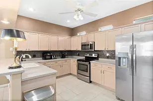 7606 Berna Ln, Land O Lakes, FL 34637 - Photo 10