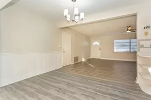 4673 Orlando Cir, Bradenton, FL 34207 - Photo 8