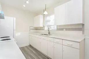 4673 Orlando Cir, Bradenton, FL 34207 - Photo 12