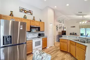 232 Center Oak Cir, Spring Hill, FL 34609 - Photo 16