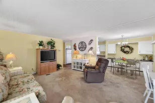 3243 Hampshire Dr, Holiday, FL 34690 - Photo 10
