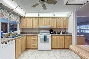 14456 Brookridge Blvd, Brooksville, FL 34613 - Photo 10