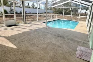 7425 Mandrake Rd, Weeki Wachee, FL 34613 - Photo 14