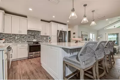 718 Bayshore Drive, Tarpon Springs, FL 34689 - Photo 10