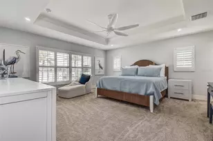 718 Bayshore Dr, Tarpon Springs, FL 34689 - Photo 14