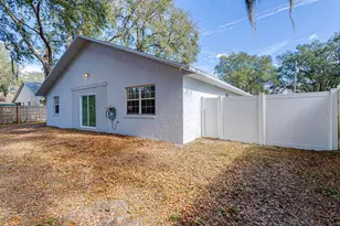 40021 Parkinsonia St, Lady Lake, FL 32159 - Photo 14
