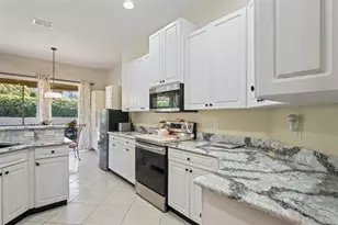 9398 Burnam Dr, Weeki Wachee, FL 34613 - Photo 10