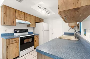 1305 Mandarin Dr, Holiday, FL 34691 - Photo 18