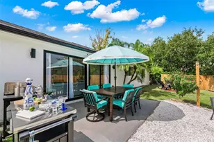 2911 Woodpine Ct, Sarasota, FL 34231 - Photo 42