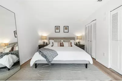 2911 Woodpine Court, Sarasota, FL 34231 - Photo 24