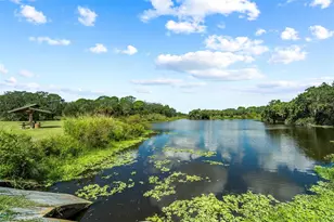 2911 Woodpine Ct, Sarasota, FL 34231 - Photo 62