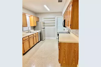 1060 Jesse Avenue, Safety Harbor, FL 34695 - Photo 8