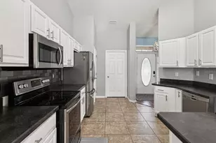 6076 Shiprock Ave, Spring Hill, FL 34608 - Photo 14