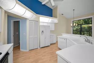 9405 Palm Haven Ct, New Port Richey, FL 34655 - Photo 12