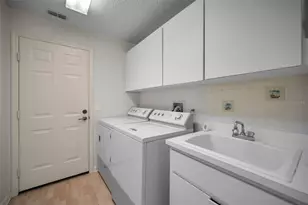 9405 Palm Haven Ct, New Port Richey, FL 34655 - Photo 26