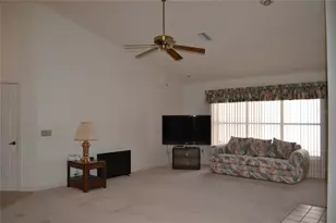 10416 Casa Grande Cir, Spring Hill, FL 34608 - Photo 4