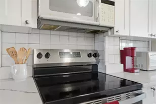 13630 Garris Dr, Hudson, FL 34667 - Photo 12