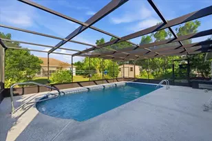 12439 Hanley Dr, Spring Hill, FL 34609 - Photo 2