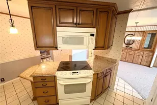 7590 Highpoint Blvd, Brooksville, FL 34613 - Photo 10