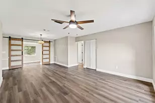 1173 Cobblestone Dr, Spring Hill, FL 34606 - Photo 10