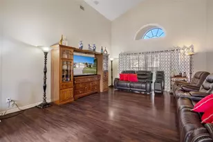 10421 Templewood Ct, Spring Hill, FL 34608 - Photo 8