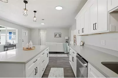 4940 Lakewood Drive, Dade City, FL 33523 - Photo 4