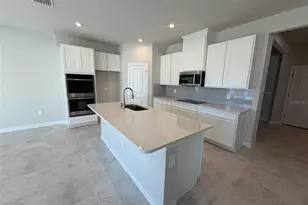 4511 Arden Wy, Lakewood Ranch, FL 34211 - Photo 2