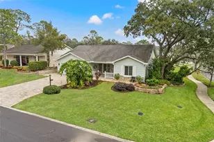 2233 Timber Lodge Ln, Spring Hill, FL 34606 - Photo 4