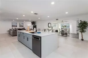 400 Plover Pl, Palm Harbor, FL 34683 - Photo 2