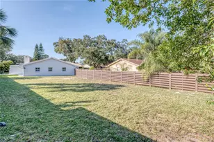 400 Plover Pl, Palm Harbor, FL 34683 - Photo 32