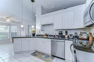 6911 Oak Crest Way, Zephyrhills, FL 33542 - Photo 20