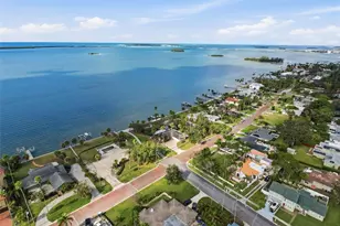 1600 Santa Barbara Dr, Dunedin, FL 34698 - Photo 4