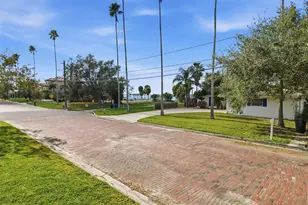 1600 Santa Barbara Dr, Dunedin, FL 34698 - Photo 42