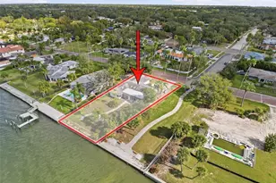 1600 Santa Barbara Dr, Dunedin, FL 34698 - Photo 1