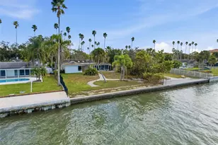 1600 Santa Barbara Dr, Dunedin, FL 34698 - Photo 14